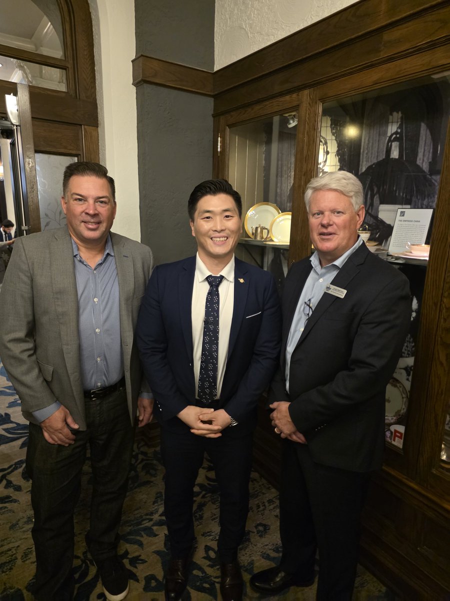 PaulChoiBC's tweet image. 🗓️ Oct 20–26 is #MakeAWillWeek in B.C. ✍️
Since 2021, electronic wills are legally recognized — making it easier than ever to protect your loved ones and ensure your wishes are respected. 💙
Learn more: gov.bc.ca/makeawill
#BCGov #EstatePlanning