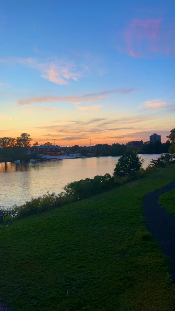 icedcoffeecoder's tweet image. Boston is pretty🌸