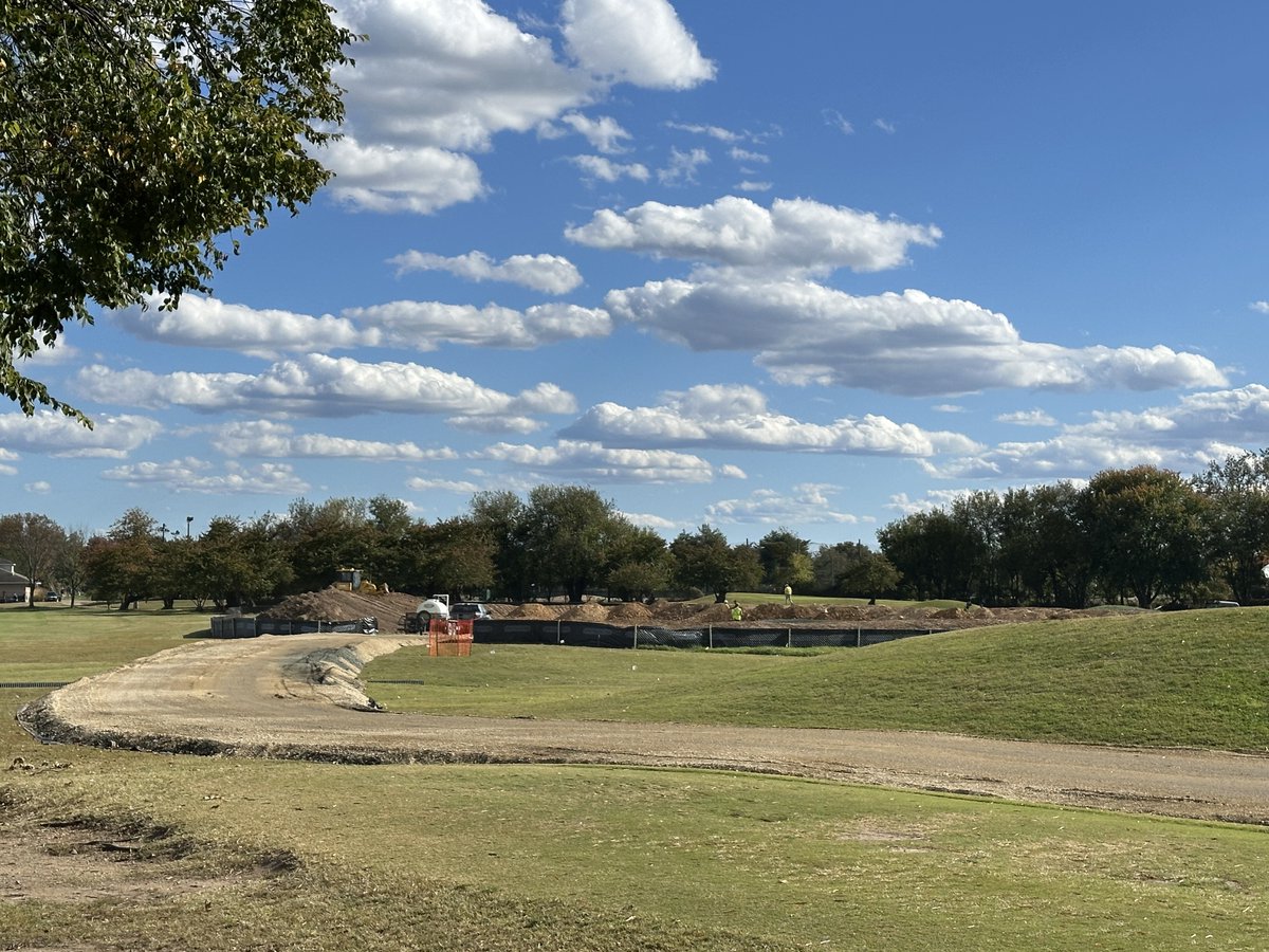 maustermuhle's tweet photo. A... scoop? Multiple workers tell me that dirt from the demolition of the East Wing of the White House (to make way for Trump's new $200 million ballroom) is being trucked to the north end of the Hains Point golf course. It will then be used to create new terrain on the course. https://t.co/emetxUvhIV