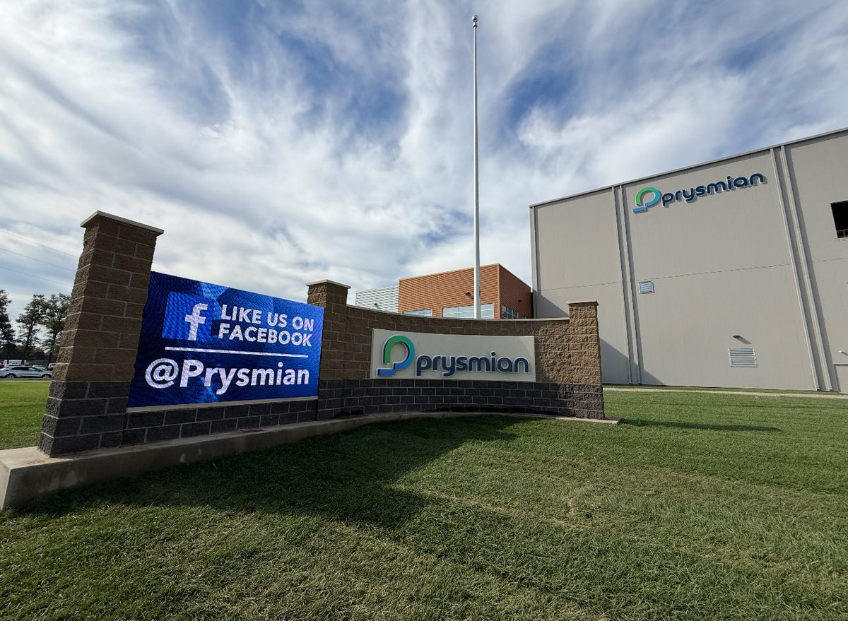 Impact4800's tweet image. Brilliance from every angle💡…  checkout this custom double-sided EMC + Halo-Lit letters for Prsymian in Du Quoin, IL 🔥

Let your business stand out with signage that shines.✨

#AnySignAnywhere