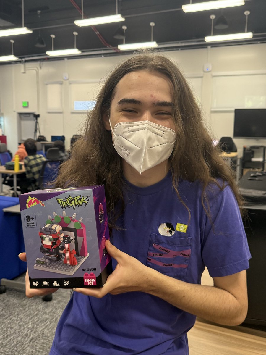 We got some things cooking 👀 
<a href="/PlayFragPunk/">FragPunk</a>  
#FragPunk  #FragPunkPreview