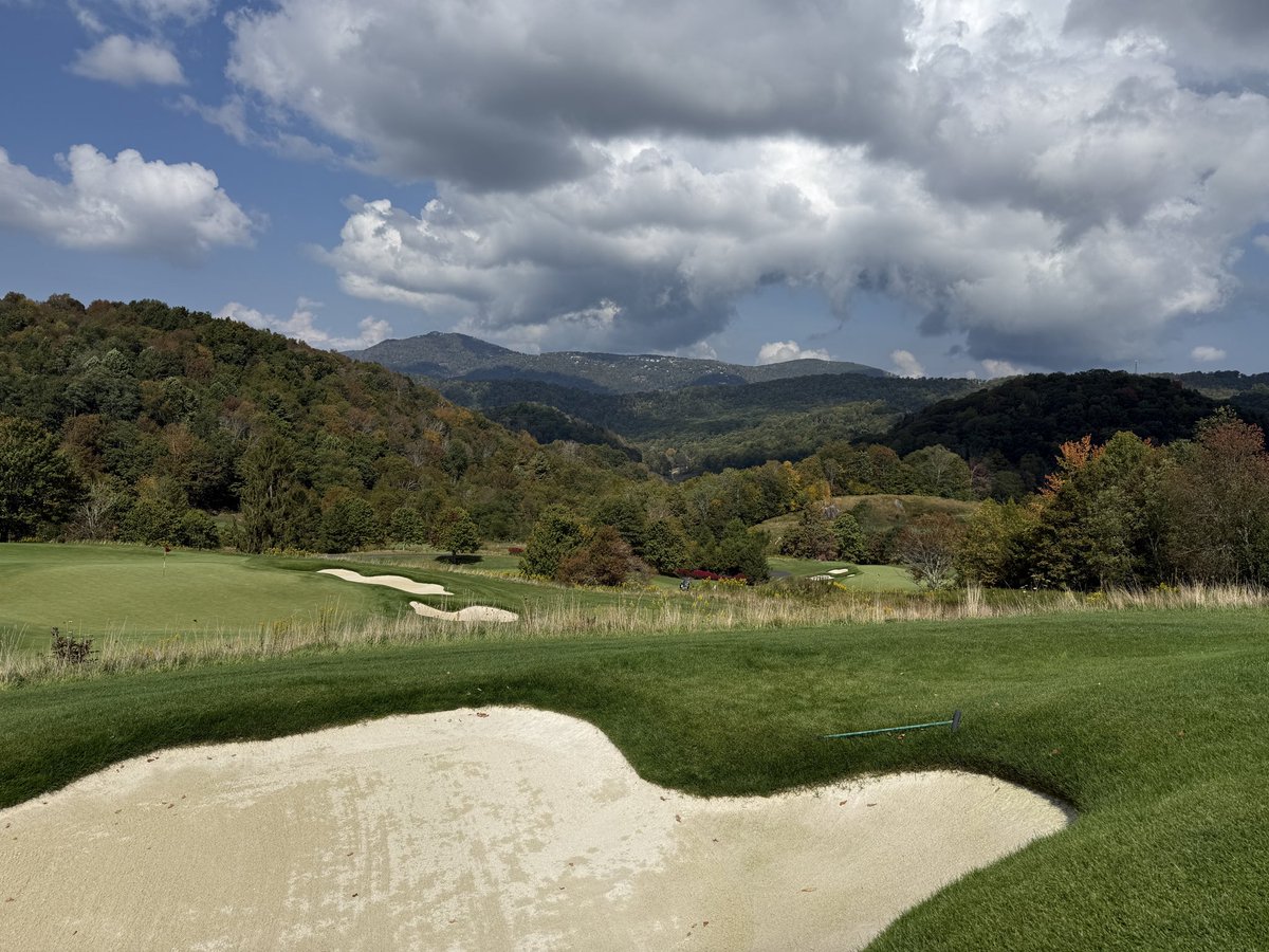 DavidGiesII's tweet image. Diamond Creek
Banner Elk, NC