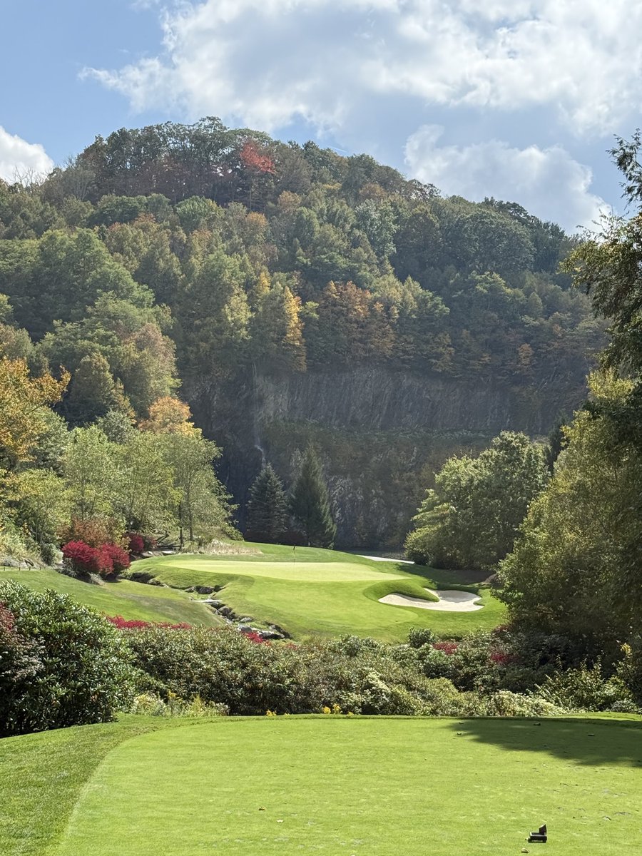 DavidGiesII's tweet image. Diamond Creek
Banner Elk, NC