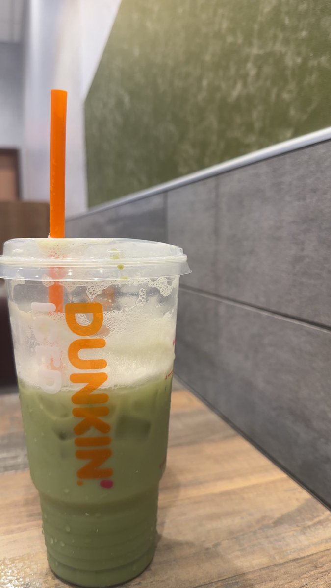 icedcoffeecoder's tweet image. Ngl Dunkin Matcha slaps 🍵
#matcha #dunkin