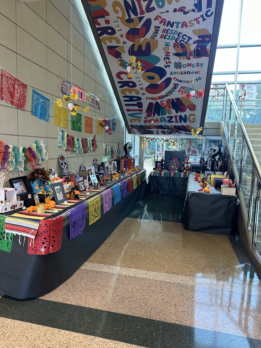 clorisrangel's tweet image. We were honored to showcase our campus CBE at the @TA4BE 2025 Conference and host a school visit. Our guests enjoyed learning about our dual language program. Thank you to everyone who visited! @kristinleeper9 @IamBranum @RISDMET