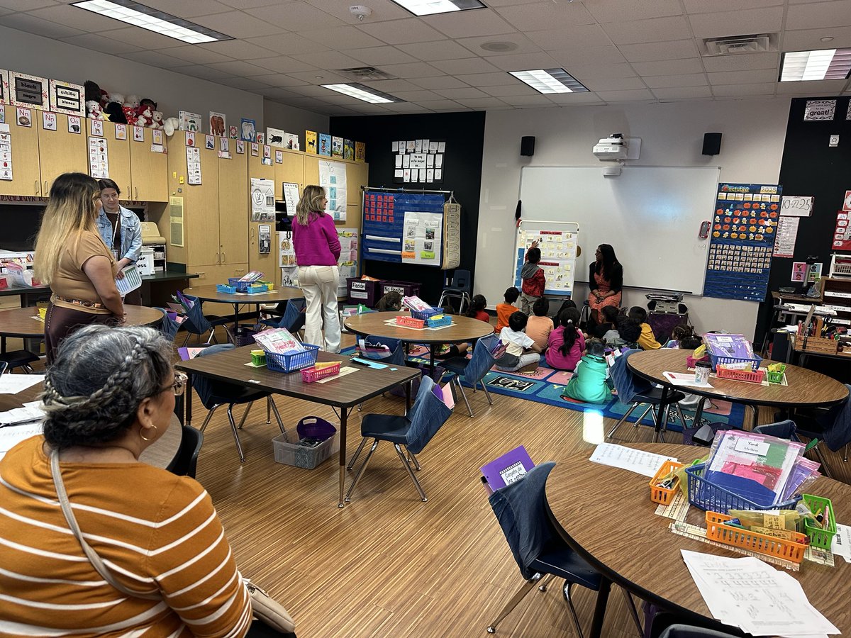 clorisrangel's tweet image. We were honored to showcase our campus CBE at the @TA4BE 2025 Conference and host a school visit. Our guests enjoyed learning about our dual language program. Thank you to everyone who visited! @kristinleeper9 @IamBranum @RISDMET