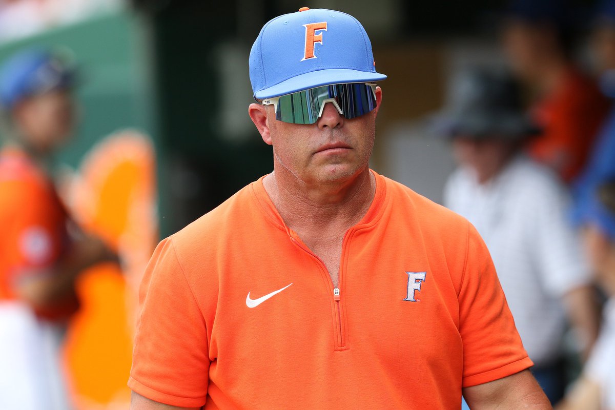 GrahamHall's tweet image. Florida baseball coach Kevin O'Sullivan will take a leave of absence due to personal and family issues, the Gators announced Wednesday.
READ: 247sports.com/college/florid…