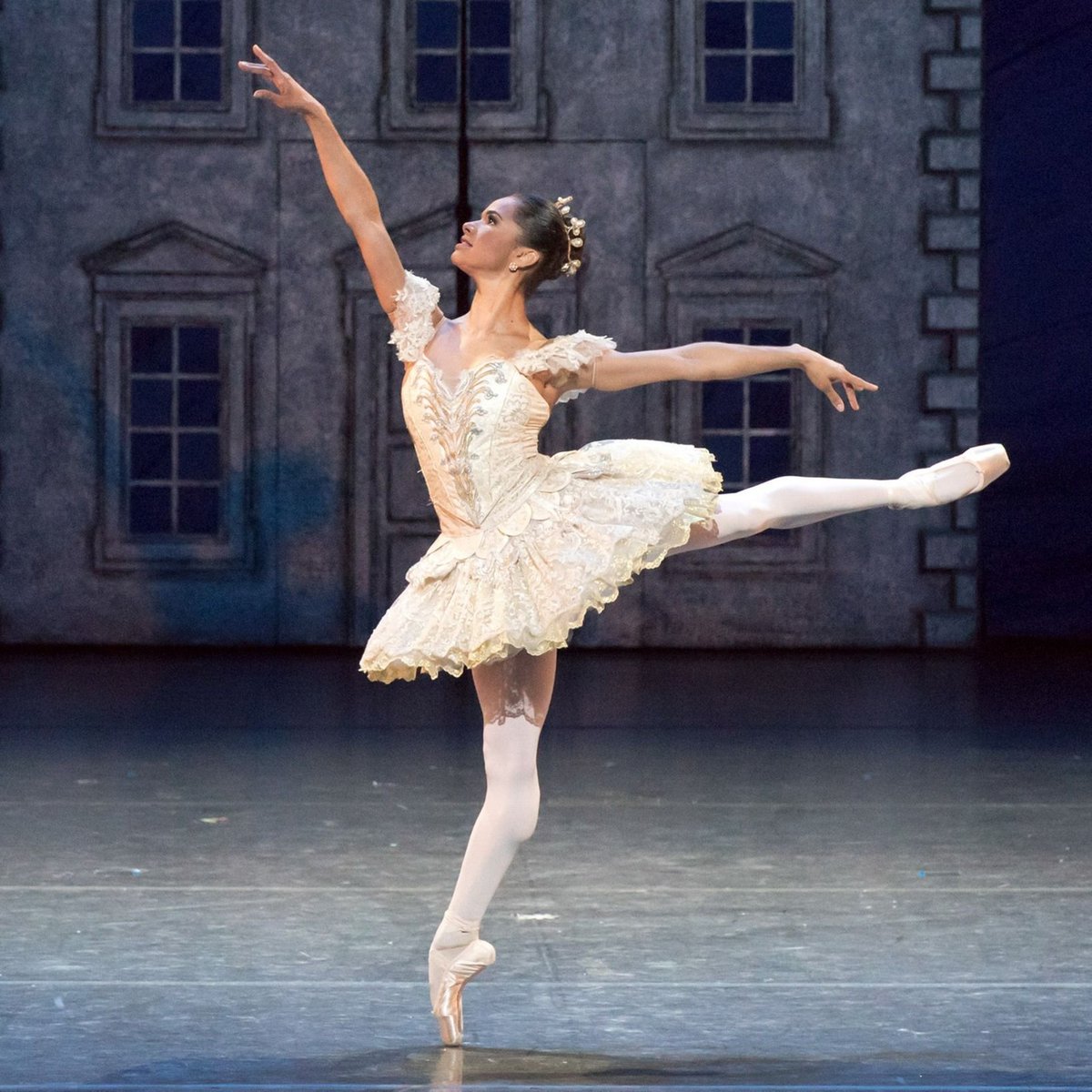 SegerstromArts's tweet image. We say thanks and farewell to the incomparable Misty Copeland as she takes her final bow with ABT tonight.🩰

Segerstrom Center has been blessed to have been the stage on which you shine so many times!

You are a trailblazing balle… instagr.am/p/DQHuzZBDE4d/