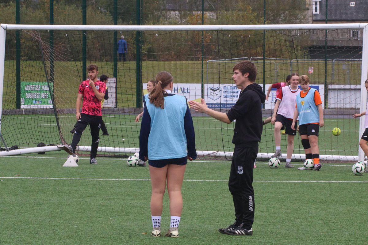 Day 3 of our Girls Rec Camp  today and again on the fantastic facility The Gleaner Arena! Thank you to <a href="/ElginSportsCT/">Elgin Sports Community Trust</a> for making that possible

The girls were great today playing with loads of energy as we focused on creating goal chances in our session today!

#GirlsandWomensRec