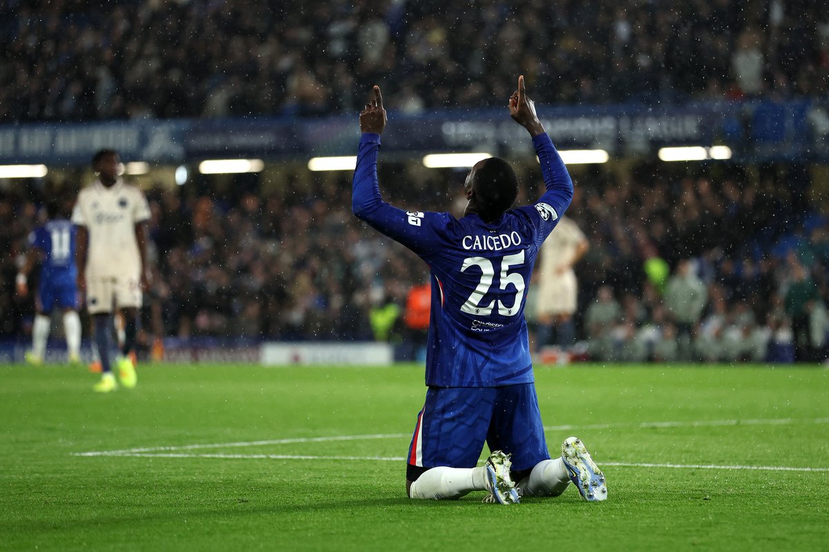 🇪🇨 Moisés Caicedo se une a la lista de jugadores ecuatorianos que anotan en UEFA Champions League

✅ Antonio Valencia
✅ Christian Noboa
✅ Edison Méndez
✅ Cristian Ramirez
✅ Piero Hincapie
✅ Willian Pacho
✅ Moisés Caicedo