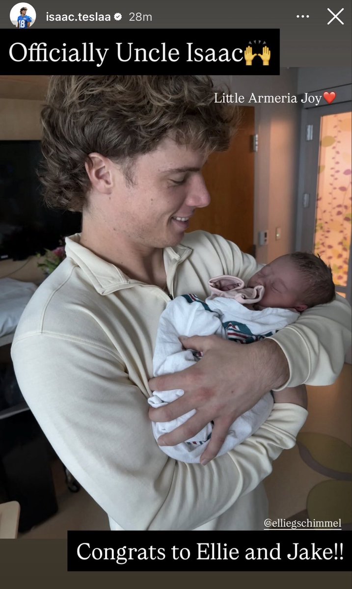 Lions rookie WR Isaac TeSlaa is now an uncle 👏