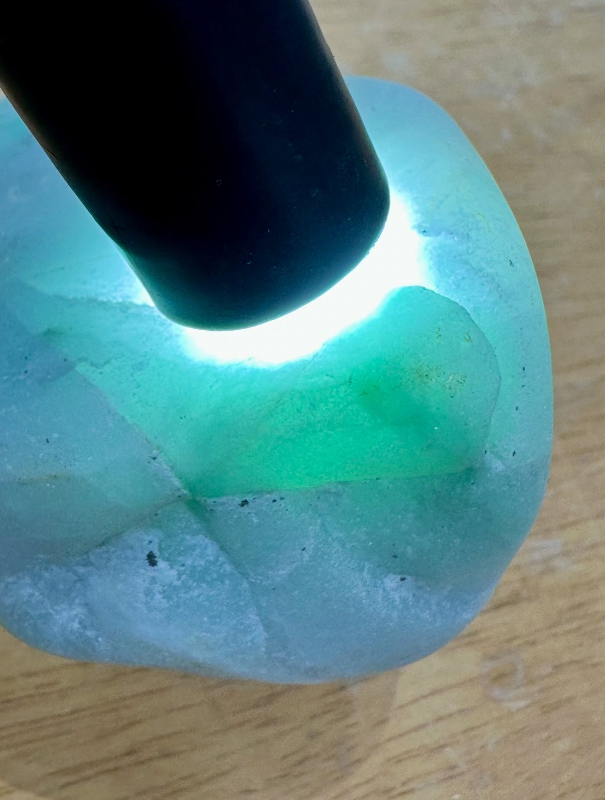 本翡翠 透彫 6g 東キ7-0902☆2F 本翡翠 透彫 6g 東キ7-0902☆2F 糸魚川翡翠ブレスレット | 榎本