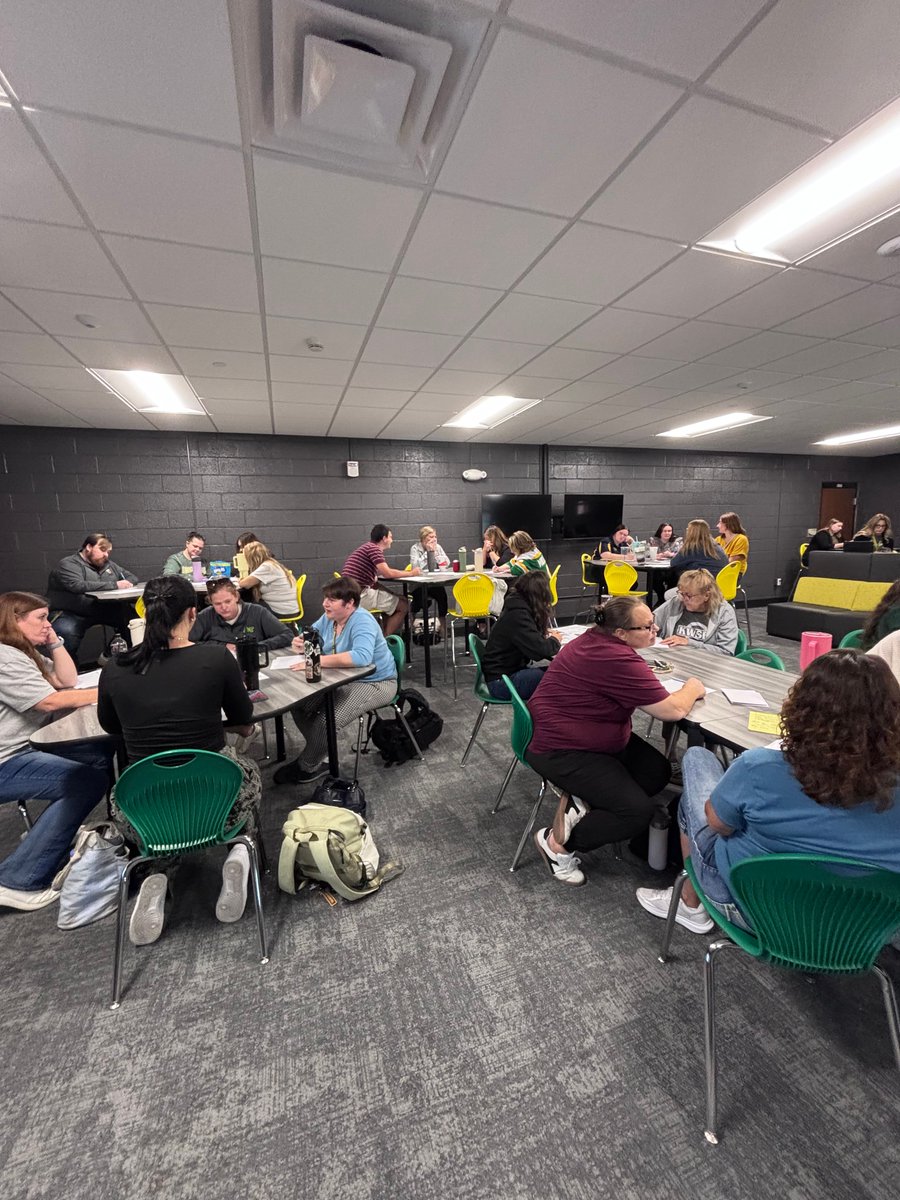 AADULLC's tweet image. At AADULLC, we believe growth never stops. Educators @Dist276Atown focused on the Academic &amp;amp; Mindset components of SAME during a professional development session.

#WhatWeLearned #SAMEinAction #AADULLC #TeacherGrowth