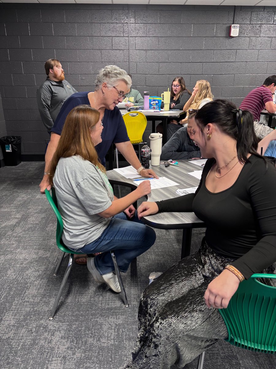 AADULLC's tweet image. At AADULLC, we believe growth never stops. Educators @Dist276Atown focused on the Academic &amp;amp; Mindset components of SAME during a professional development session.

#WhatWeLearned #SAMEinAction #AADULLC #TeacherGrowth