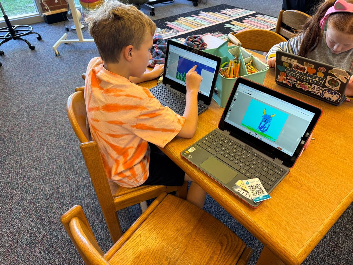 MrsLibraryLady8's tweet image. We&apos;ve incorporated computer science into our library activities. K-2 students have been using AutoDraw to illustrate scenes from books, while grades 3-5 are crafting book characters in Minecraft Education. The students&apos; creativity knows no bounds! #EdTech #CreativeLearning