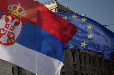 KAKO SE GLASALO? EPP ŠAMAR SNS-u   🇷🇸🇪🇺

Koliko je jaka poruka rezolucije, govori glasanje u kojem su sve grupe glasale ZA! Izuzetak samo "Patriote", ultra desničarsko krilo.  Zeleni, "Obnovimo Evropu", S&amp;D, Konzervativci, ali i EPP (SNS clan) gotovo jednoglasno, samo 2 protiv!