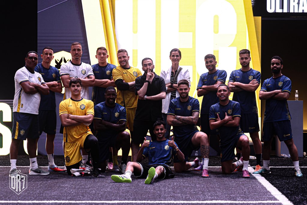 DR7 TEAM (@dr7team_) on Twitter photo DR ( 7 ) 🥱 💙
#KingsLeagueMENA | #DR7 DR ( 7 ) 🥱 💙
#KingsLeagueMENA | #DR7