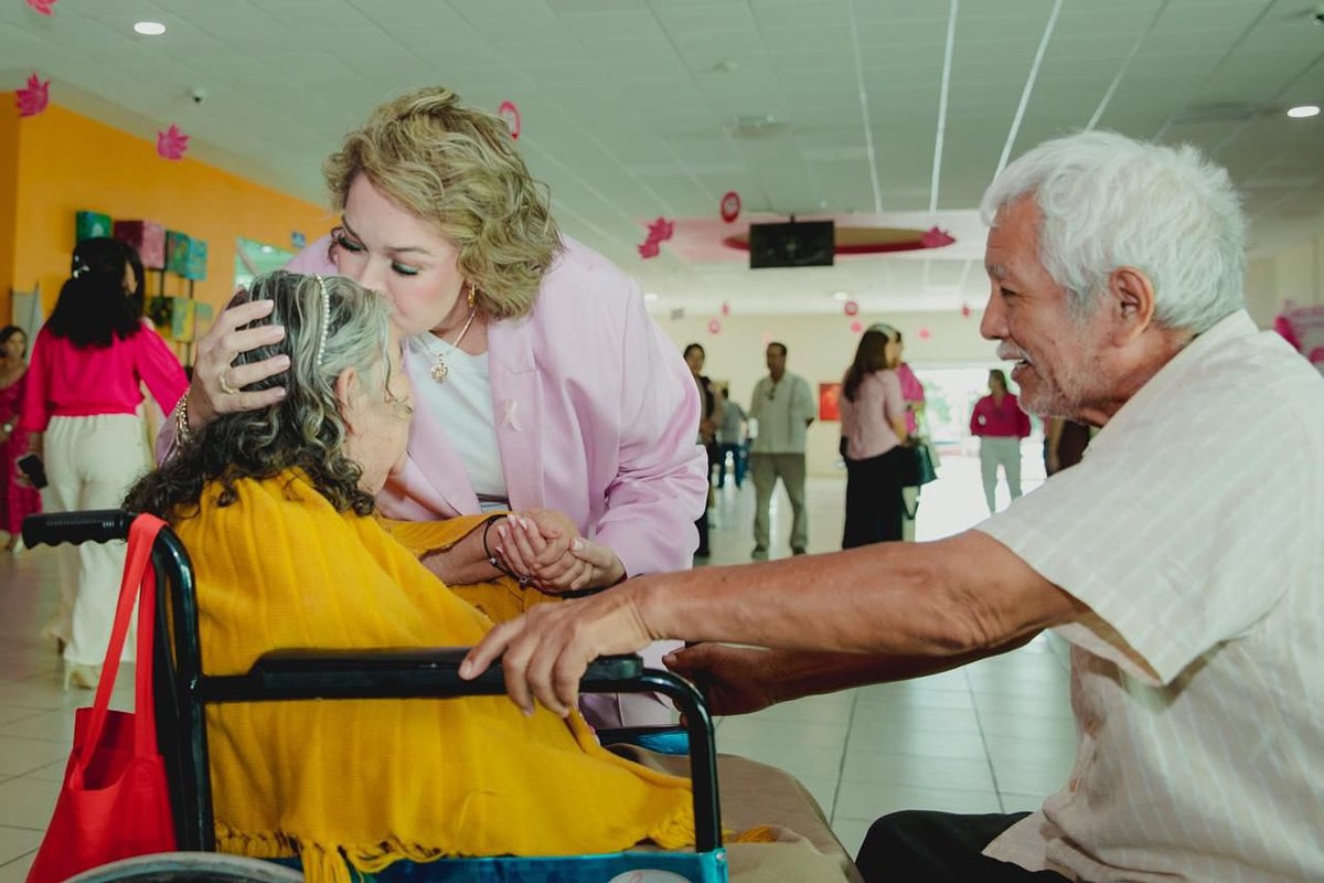 La transformación de Sinaloa se construye con empatía y compromiso.
Al escuchar y acompañar a nuestra gente, fortalecemos los lazos que nos unen y avanzamos hacia un estado más justo, solidario y humano.🤍