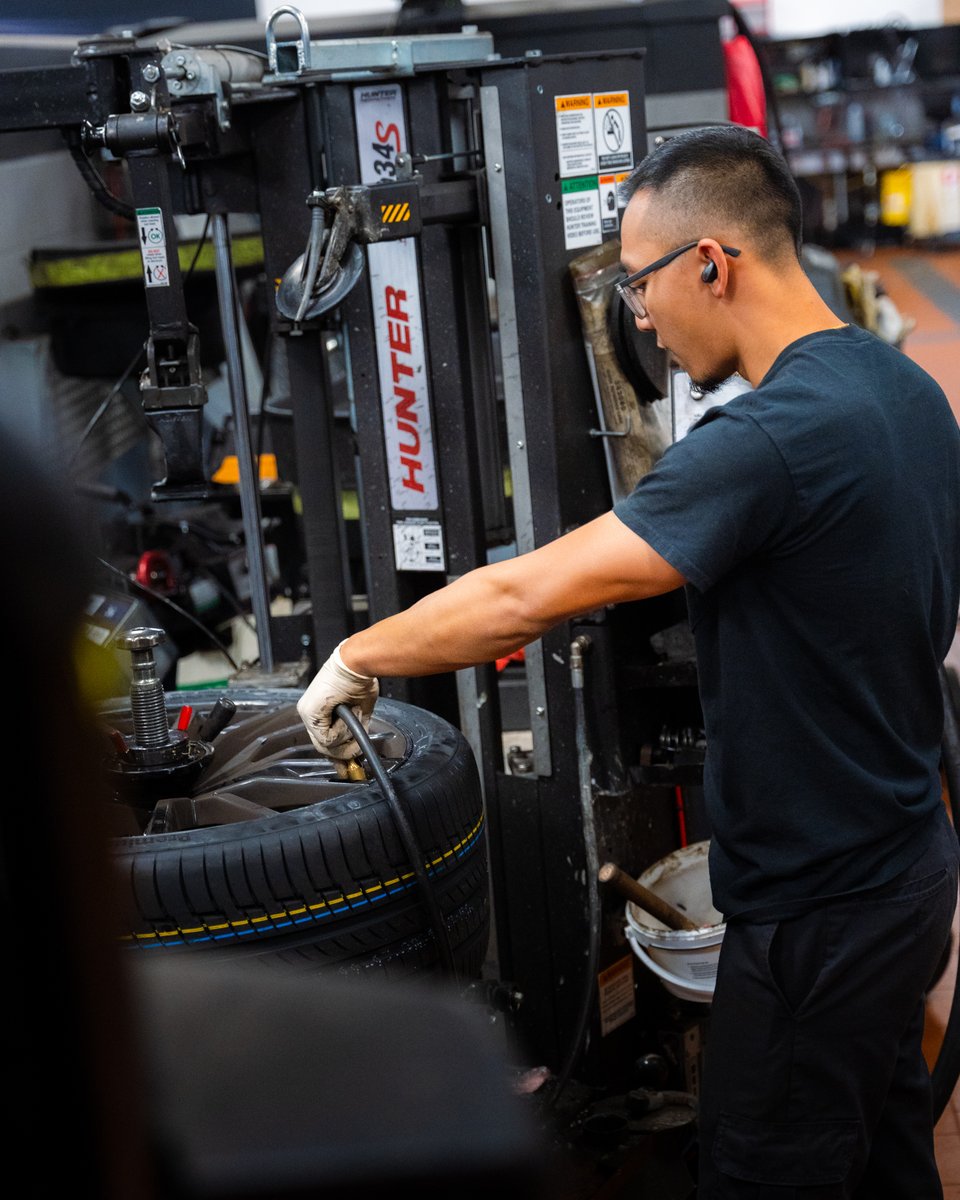 Our technicians always have your back 🔧 Whether it’s a small fix or a major repair, you can count on us to keep you safely on the road. 🚗 Find the location nearest you: penskeautomotive.com/locations/