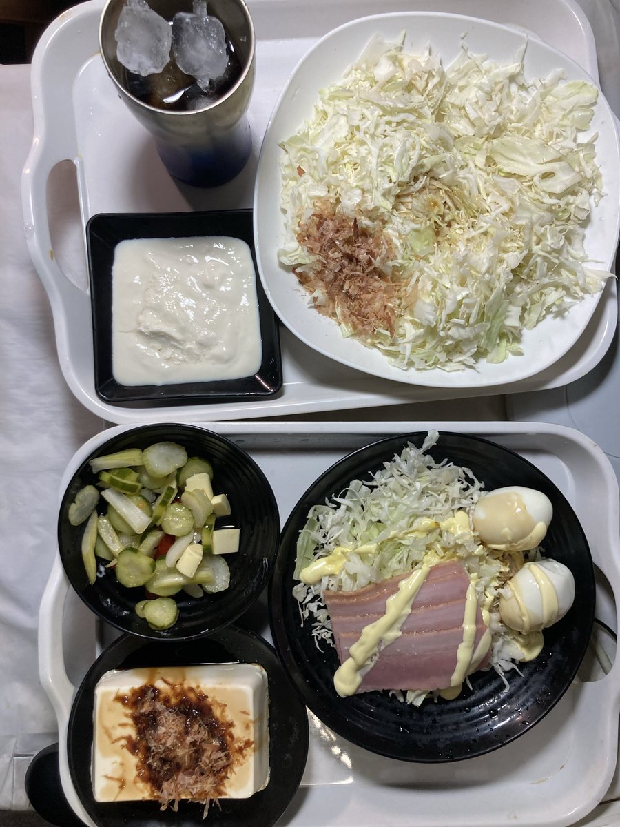 #あすけん
#食事記録

【10月23日の朝食】

糖質22.5g   605kcal

◯チーズ入りピクルス
（糖質4.8g   84kcal）

◯絹豆腐300g＋醤油
（糖質6.8g  163kcal）

ご馳走様です！