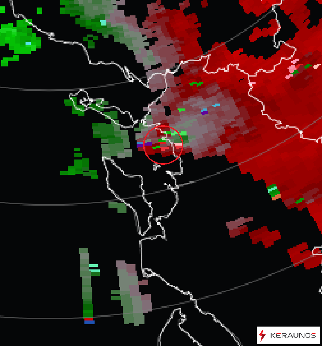 Dégâts à Salle-sur-Mer (17) : l'image radar Doppler de 19h15 présente une signature qui suggère une rotation au sein de la cellule orageuse, lors de son passage au sud de la Rochelle. L'hypothèse d'une tornade sera donc examinée de près lors des investigations à venir.
➡️radars