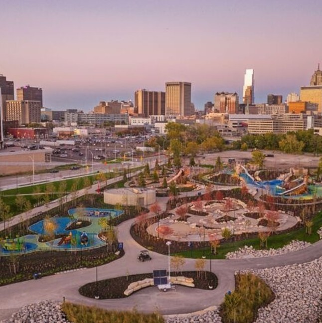 We’ve come a long way. Did you know planning for the Ralph C. Wilson Jr. Centennial Park began in 2019?
 
See what the #PlayGarden looks like now at the grand opening Sat., Oct. 25, between 11 a.m.-8 p.m. during Detroit’s #HarvestFest.

📷 <a href="/DetroitRvrfrnt/">Detroit Riverfront</a>