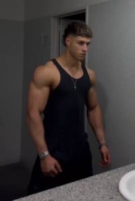 ScottMacCallRTW's tweet image. En un ratito, si no mañana procederé a un Cambio de FC....