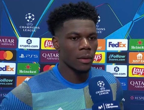 🚨🗣 Tchoaumeni: "Every player knows what they need to do. If I play in the midfield with Arda and Jude... If I play with Arda and Jude, I know I'll stay back longer."  

"But if Camavinga is there, I can rotate the position more. We have a team with great players in the