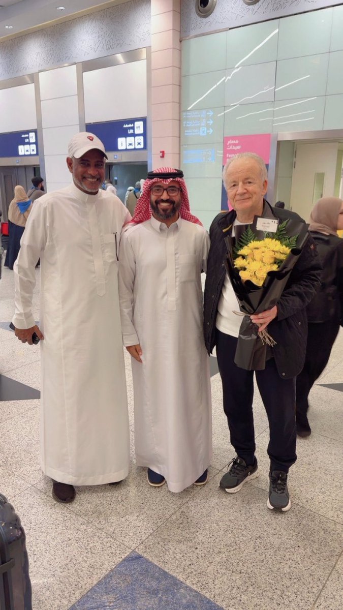 حمدالله علي السلامه 
اهمه شي كريم احمدي لا يجي كلما يحضر نخسر