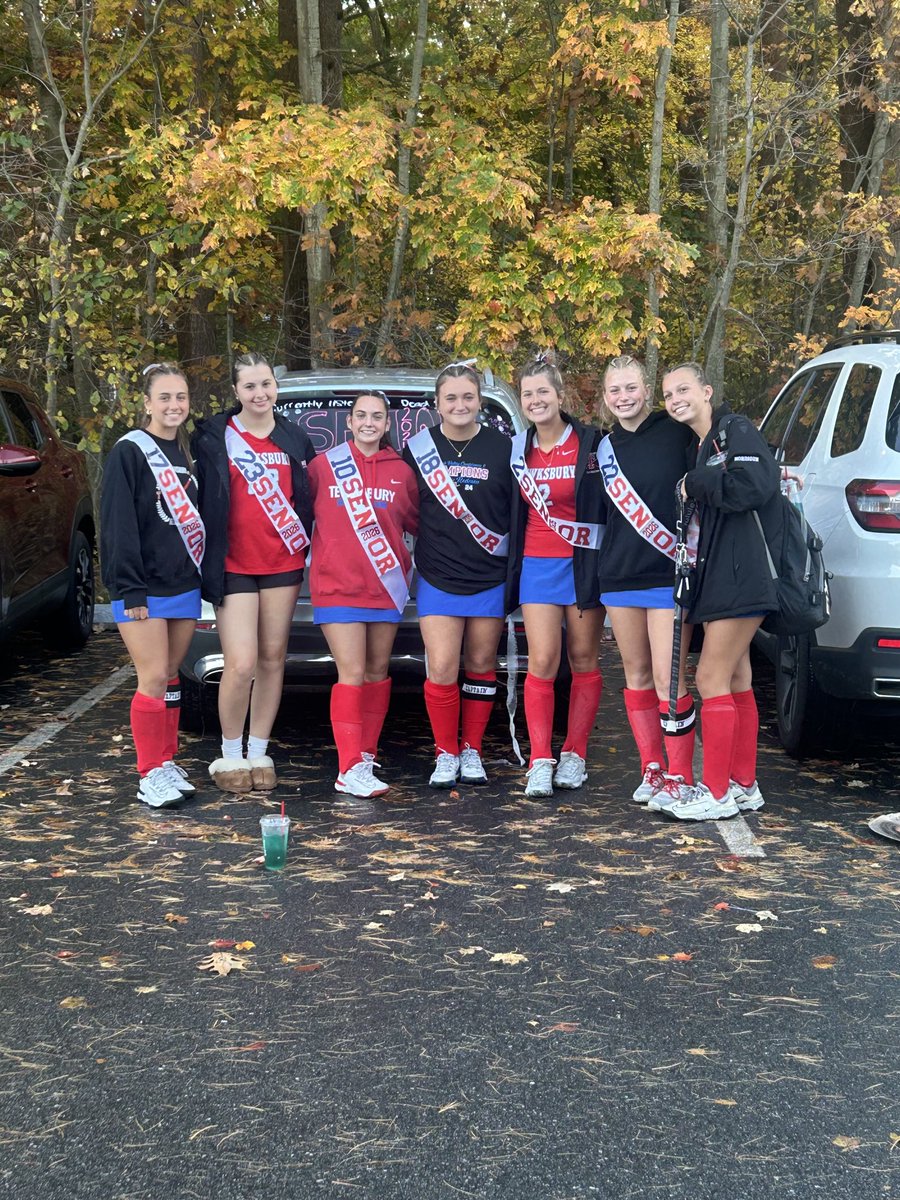 Senior Night for Field Hockey….. Let’s Go! 👍🏻👍🏻👍🏻