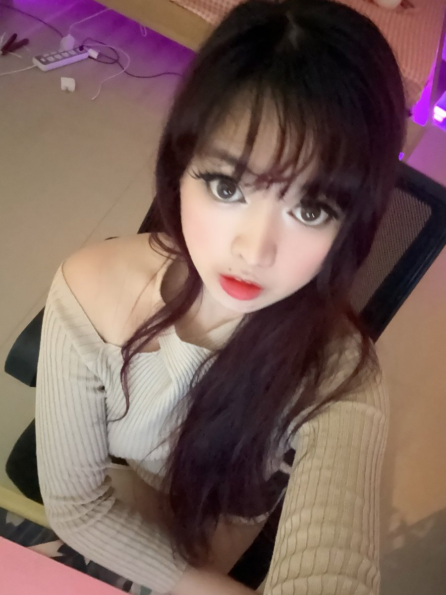 YendereVT's tweet photo. Looking at you https://t.co/Jy71glISAn