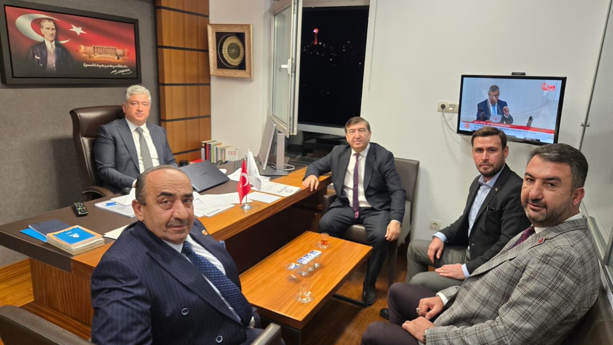 TrAsiad's tweet photo. DEVA Partisi Genel Başkan Yardımcısı Sayın Sadullah Kısacık’ı ziyaret ederek ASİAD Türk Dünyası Başarı ve Onur Ödülleri Gecesi davetiyemizi takdim ettik.
Nazik ilgileri için teşekkür ederiz. 
@sadullahkisacik https://t.co/WH07UKe9pn