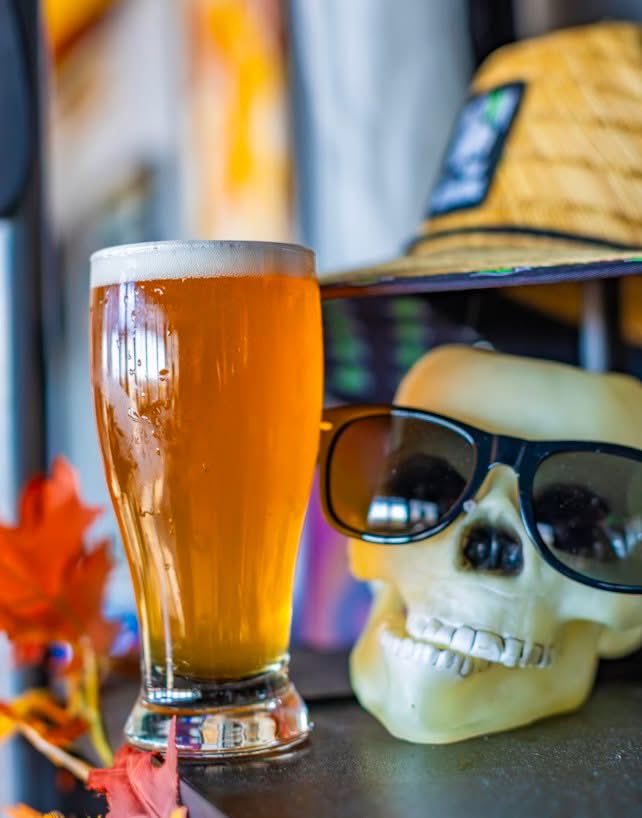 Pucker Up, punks.
Our tart Berliner Weisse with pineapple and guava [4.3%] just hit the taps: bright, juicy, and ready to raise a little hell. 🍍🍺