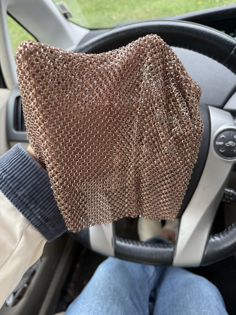 KittyKatHoots's tweet photo. From purse to chainmail ⛓️⚔️ https://t.co/QdYib9GDWO