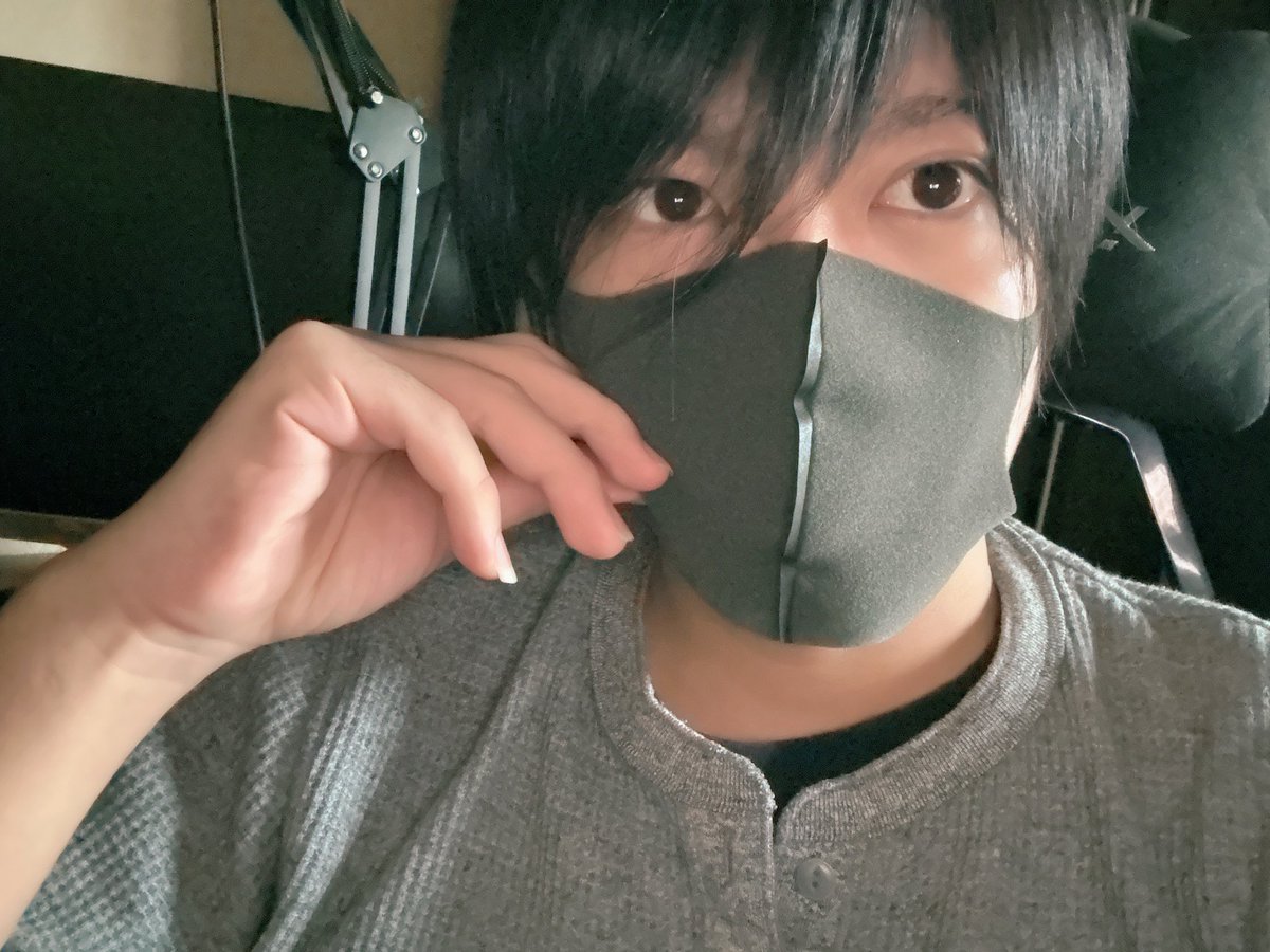 Tom88820229's tweet photo. おはTomです！

急に寒くなったから体調崩したてぃーおーえむです( ꒪ͧд꒪ͧ)

皆は体調崩してない大丈夫？

朝と夜は気温差激しいから気をつけてね

昨日の約束のお写真🫶

髪の毛切った時のやつ公開しとくね

それでは本日もおきばりι(｀･-･´)/ https://t.co/RvR1Wo5JHO