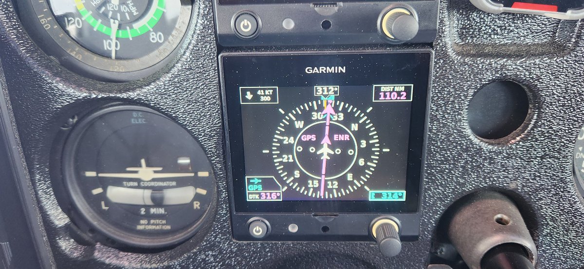 Bumpy,  slow flt up to Nashville today.  40+kt headwinds, moderate turbulence and mountain waves made for a long flight.  ATC even joked when I asked for lower "saw you with those highway speeds"  I responded "Cars on I-24 are passing me!" 😂 #WingViewWednesday