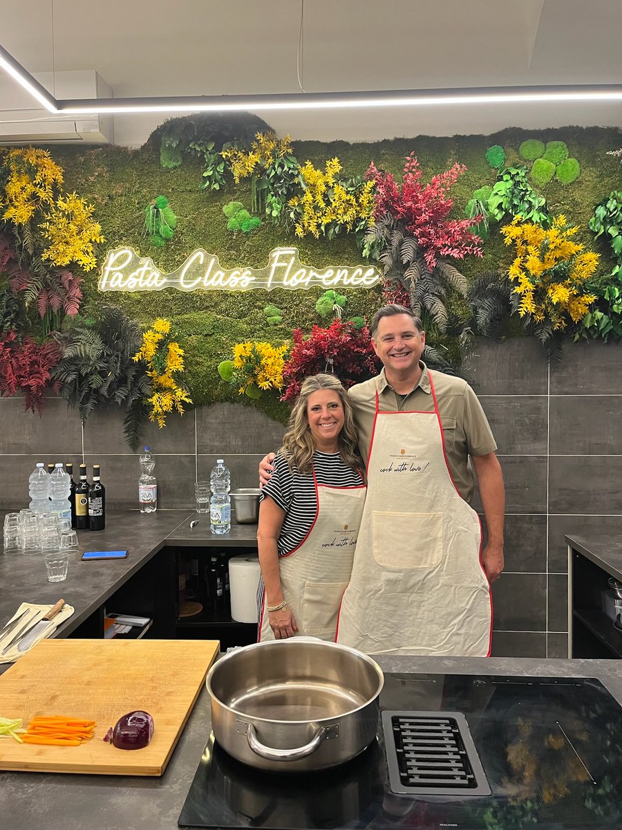 robinmac23's tweet image. Pasta Cooking Class 🍝
Italy Trip - Post 4

#italy #cookingclass #pasta #homemade #florence