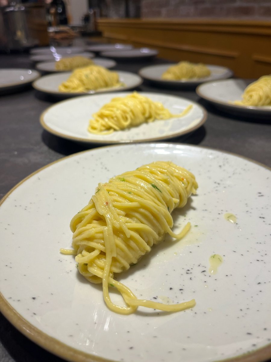 robinmac23's tweet image. Pasta Cooking Class 🍝
Italy Trip - Post 4

#italy #cookingclass #pasta #homemade #florence