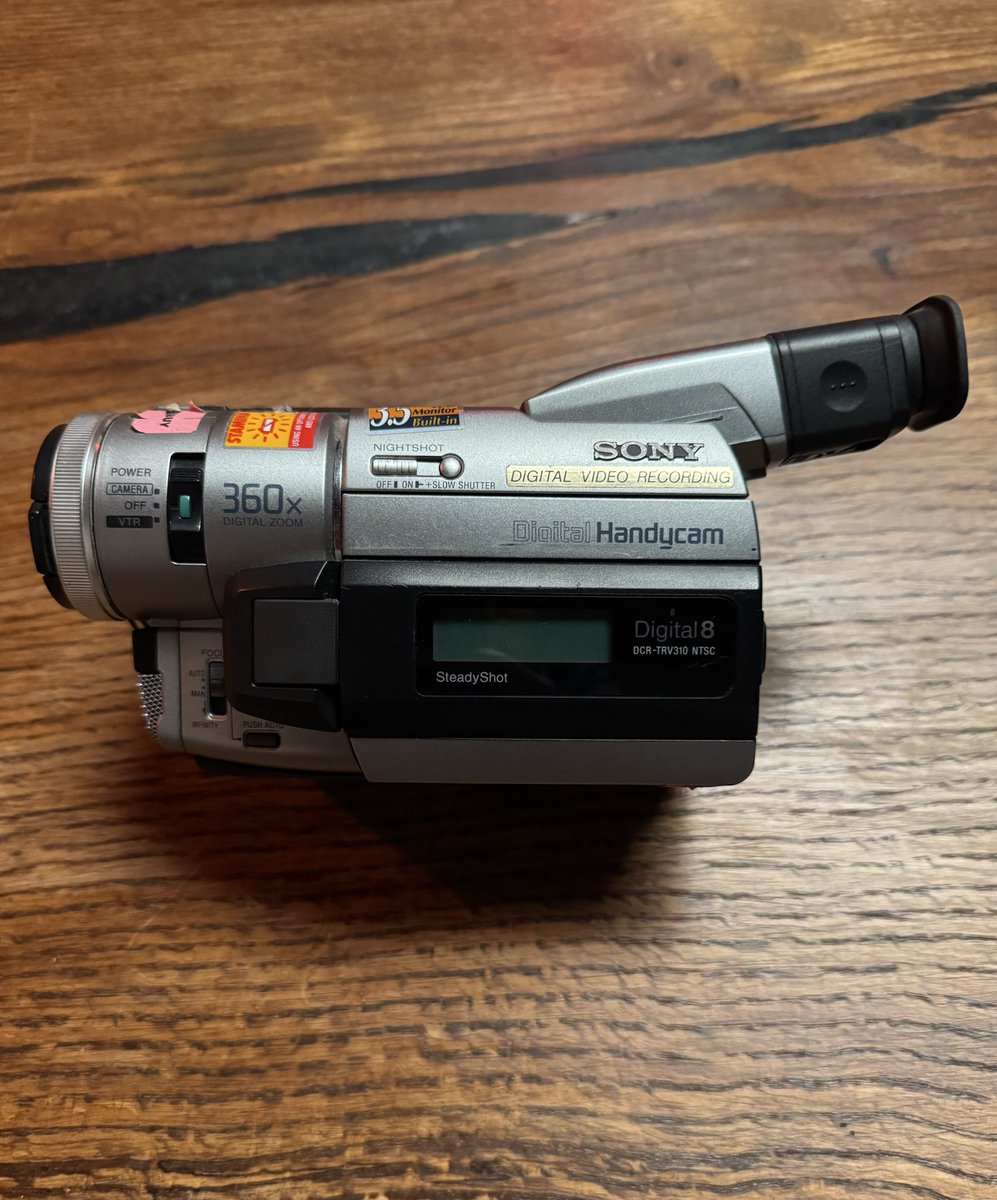 PurpleFilms's tweet image. Sony Digital8