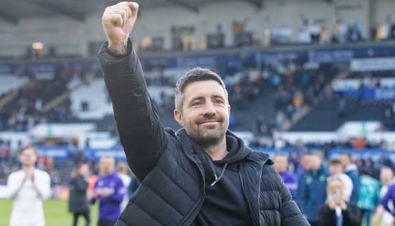 Only Swans tweet media