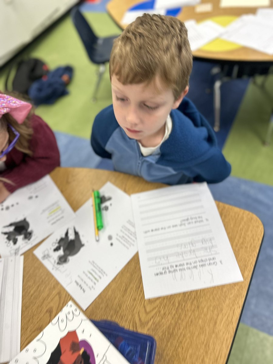 Using text to find and highlight the evidence to our comprehension questions in skills today.  #kcsdropedintoreading #TMGenius #bramlagebrainiacs
