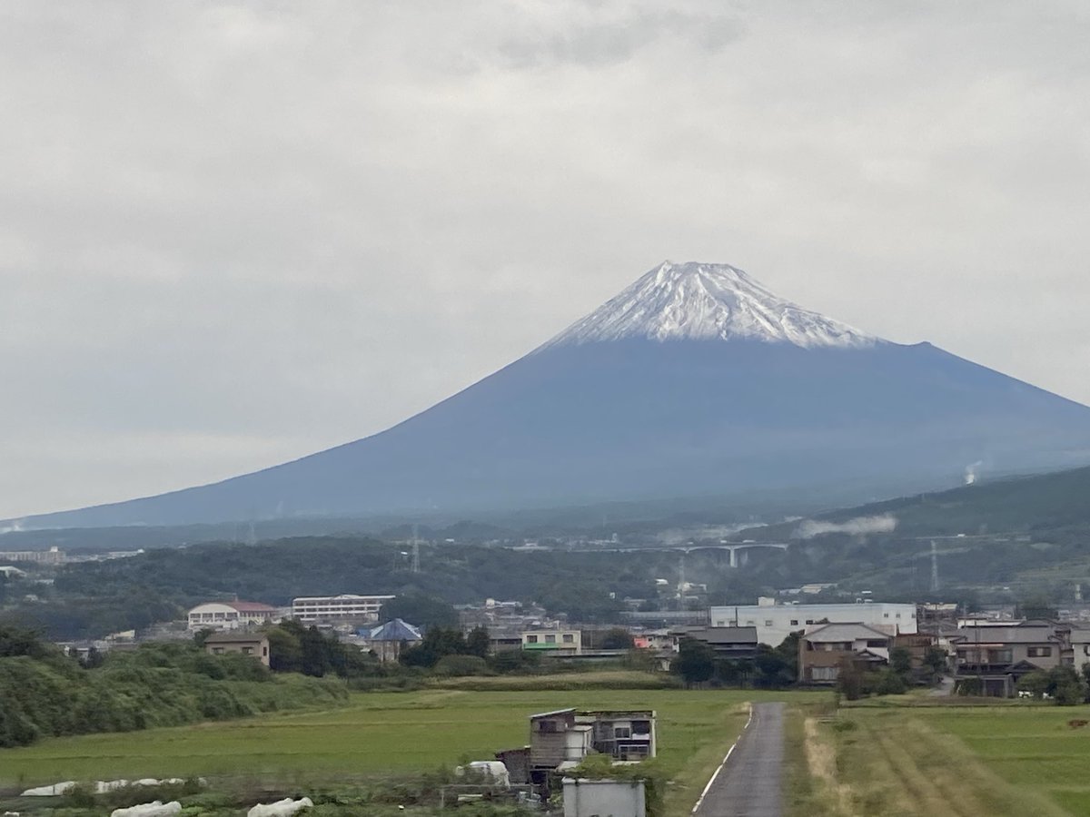 kibun2's tweet photo. 1エリアから3エリアへ走行中。
富士山JA/SI-001が綺麗に見えています。 https://t.co/34bSEKKLI4