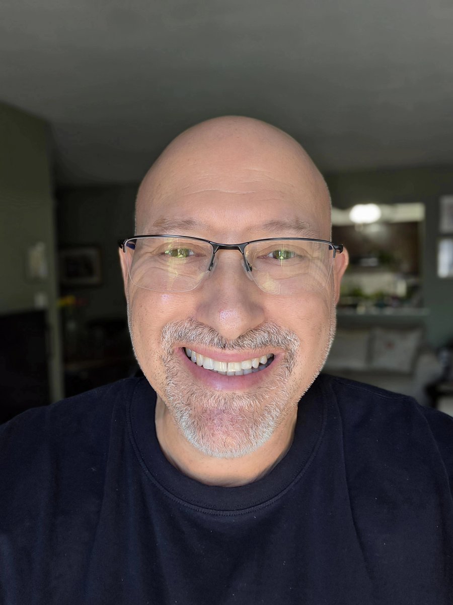 scotjs's tweet image. Wednesday WFH smile. Wall to wall meetings. Tomorrow looks like more of the same. The team is continuing to crush it. Started season 3 of "The Diplomat", and it's top tier television. Check it out if you haven't yet. How are you doing? What's making you smile today?