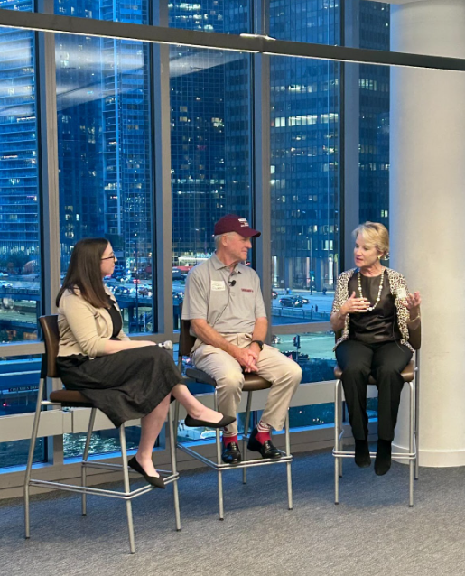 Thank you to everyone who came together for the Edwardson Civic Scholars Program fall retreat this past weekend! It was an amazing few days of connection, reflection, and continued learning.

#ChicagoBooth #EdwardsonCivicScholars #nonprofits