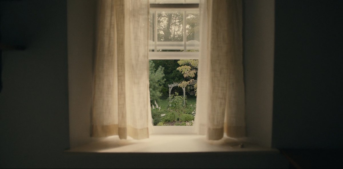 JackOCine's tweet image. L&apos;excellente mini-série #Task n’est pas tant intéressée par les dynamiques usées du polar, qu&apos;elle exploite délibérément, que par celles qui poussent ces habitants du Nord-Est de l’Amérique à combattre leurs démons, jour après jour. Une œuvre franchement passionnante.