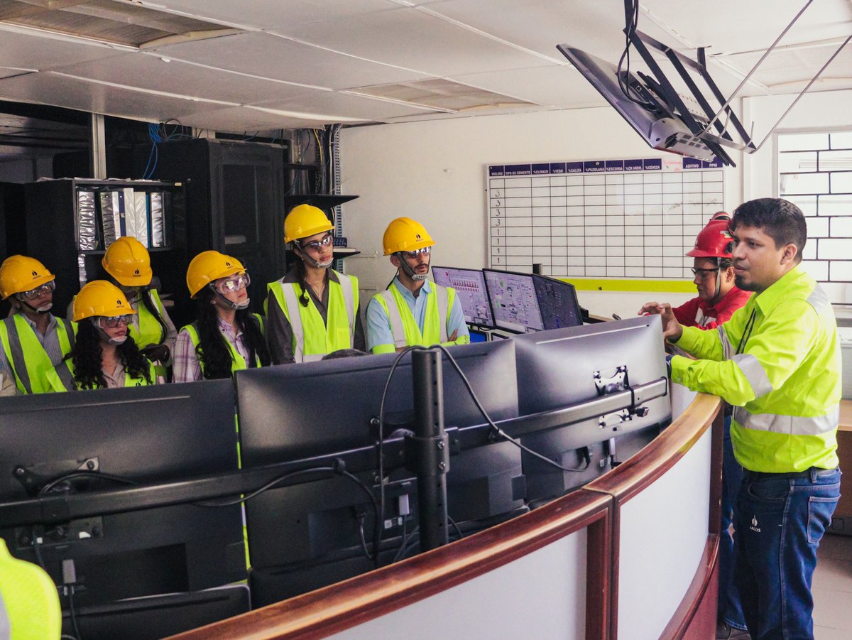 Facultad de Ingeniería Industrial | UTP tweet media