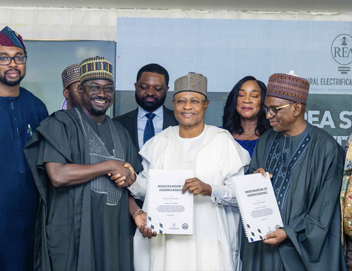 ubasanius's tweet image. It was my singular privilege to preside over the Renewable Energy Roundtable, organized by the Rural Electrification Agency (REA) in collaboration with the Kaduna State Government, convened under the theme: “From Policy to Impact: Sustaining the New Kaduna State Electricity…