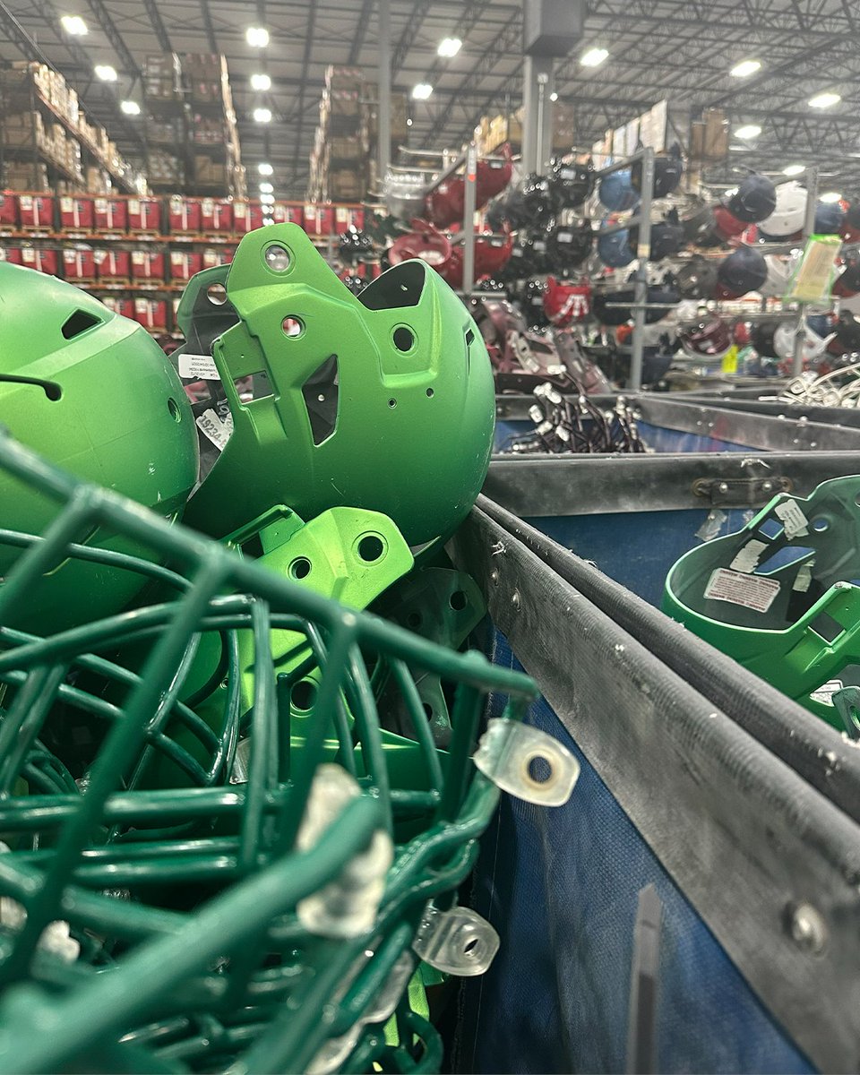 RiddellSports's tweet photo. Reconditioning season loading... ⏳ https://t.co/XNvgI7SFPK