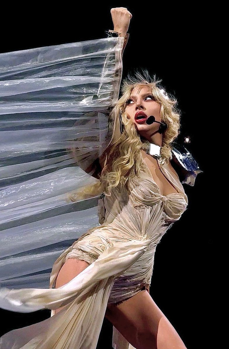 Lady Gaga Source (@gagasourcelgs) on Twitter photo 