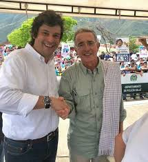 PortalSemanario's tweet photo. toda su colectividad,por este gran triunfo, tras conocer la reciente decisión del Tribunal Superio de Bogotá, que lo ha absuelto en segunda instancia de los cargos de soborno y fraude procesal.
Esta decisión pone fin a un largo proceso judicial y es un momento significativo. https://t.co/LkqidVL53Q